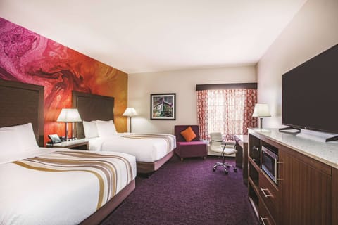 Room, 2 Queen Beds, Accessible, Non Smoking (Mobility/Hearing Impaired Accessible) | Room amenity