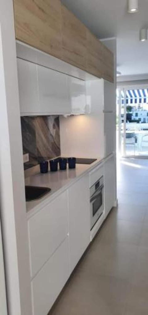 Superior Studio, Balcony, Sea View | Private kitchen | Fridge, oven, stovetop, coffee/tea maker