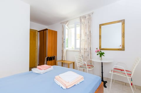 Superior Double Room, Patio, Garden View | Individually decorated, individually furnished, free WiFi, bed sheets