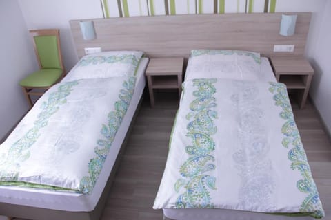 Double Room, Non Smoking, Garden View | Free WiFi