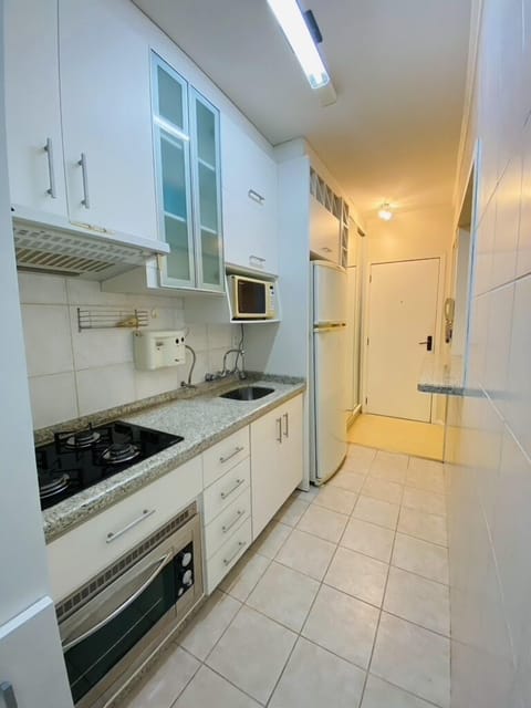 Comfort Apartment | Private kitchen | Fridge, oven, stovetop, toaster