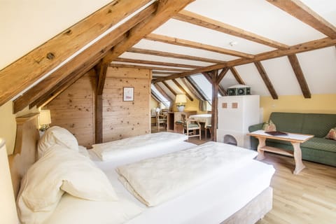 Junior Suite, Bathtub, Mountain View | Premium bedding, minibar, in-room safe, desk