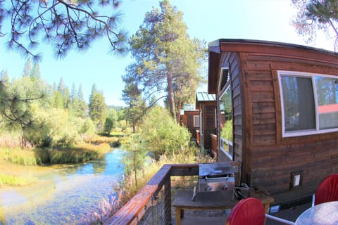 Family Cabin, 2 Queen Beds, Courtyard Area | Water view