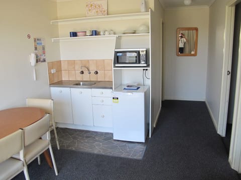 Small Family (2 Night Special) | Private kitchenette | Fridge, microwave, coffee/tea maker, electric kettle