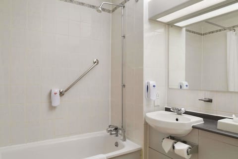 Combined shower/tub, eco-friendly toiletries, hair dryer, towels