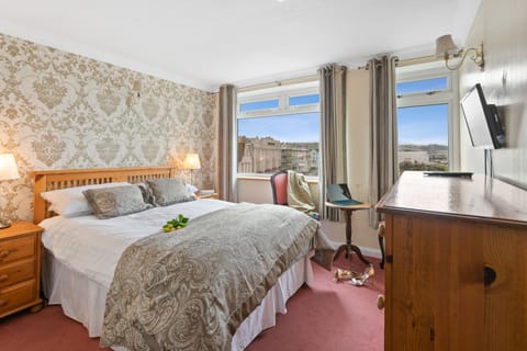 Deluxe Double Room, Sea View (Room 10) | Hypo-allergenic bedding, iron/ironing board, free WiFi, bed sheets