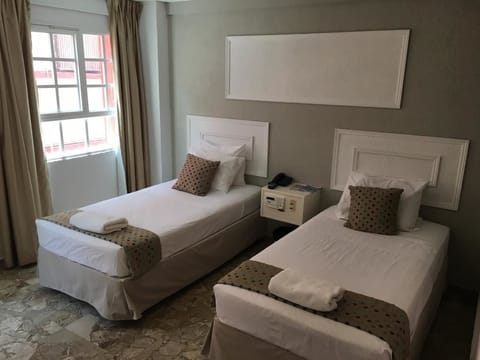 Basic Double Room | In-room safe, iron/ironing board, free WiFi, bed sheets