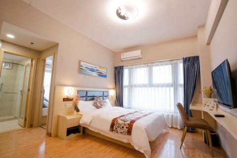 Family Suite, Multiple Beds | Premium bedding, down comforters, memory foam beds