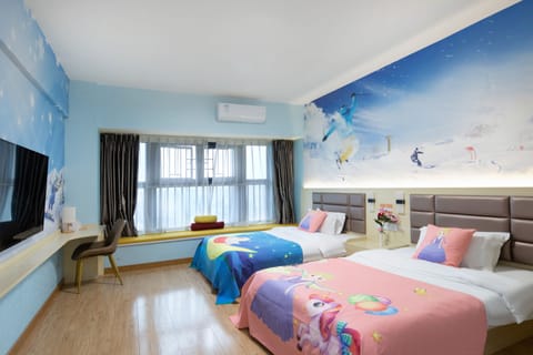 Family Twin Room, 1 Bedroom | Premium bedding, down comforters, memory foam beds