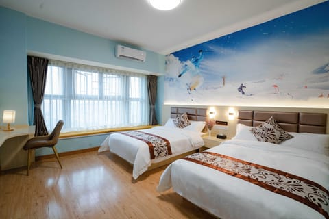 Elite Double or Twin Room | Premium bedding, down comforters, memory foam beds