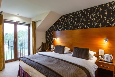 Superior Lochside Double or Twin with Juliette Balcony | Desk, iron/ironing board, free WiFi, bed sheets