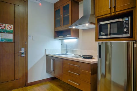 Apartelle | Private kitchenette