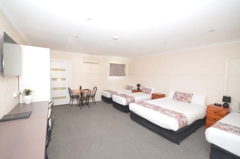 Standard Family Room | Desk, iron/ironing board, free WiFi, bed sheets