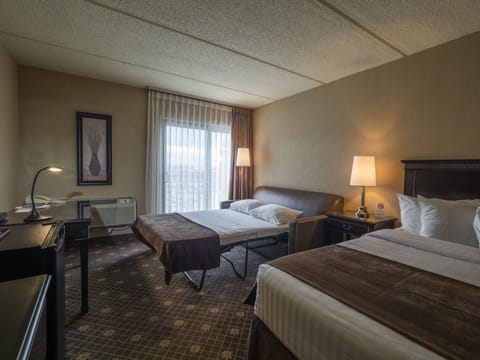 Deluxe Room, 1 King Bed | Extra beds