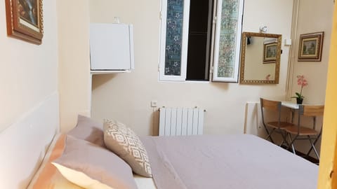 Double Room | Iron/ironing board, free WiFi, bed sheets