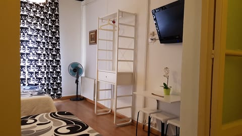 Quadruple Room | Iron/ironing board, free WiFi, bed sheets