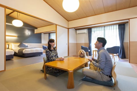 Japanese Western Style | In-room safe, desk, free WiFi, bed sheets