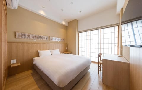 Superior Double Room | In-room safe, iron/ironing board, free WiFi, bed sheets