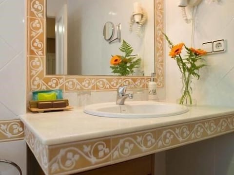 Superior Double Room, Ensuite | Bathroom