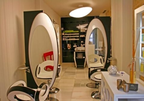 Hair salon