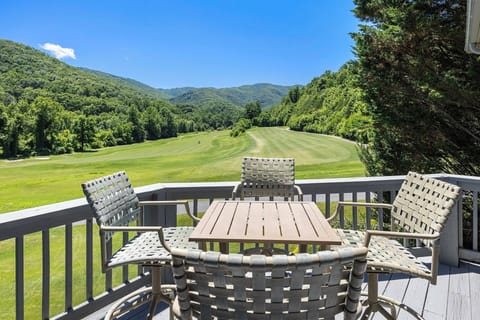 Back Deck View of Hole 15 at SMCC