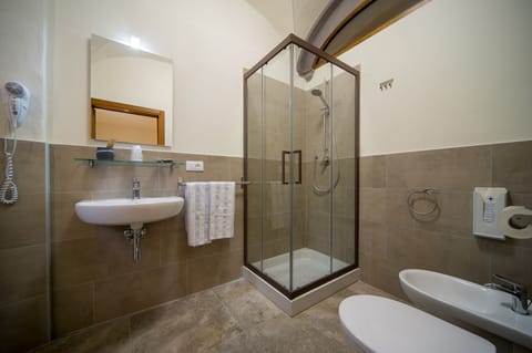 Superior Double or Twin Room | Bathroom | Shower, hair dryer, towels, soap