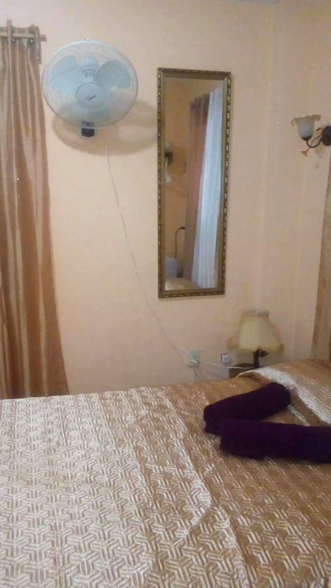 Double Room, 1 Double Bed | Minibar, WiFi, bed sheets