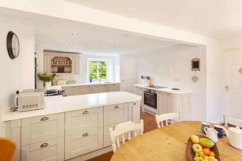 Large eat-in kitchen