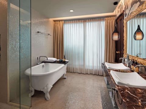 Grand Suite, 1 King Bed, Balcony (Opera view) | Bathroom | Designer toiletries, hair dryer, bathrobes, slippers