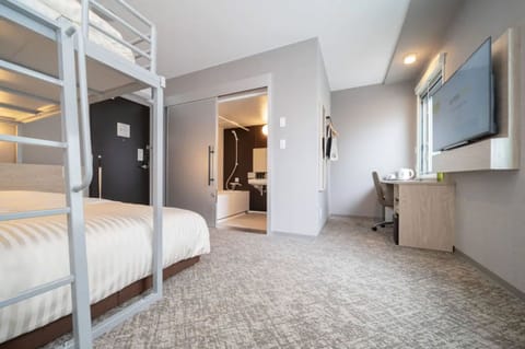Superior Room, Non Smoking | Desk, soundproofing, free WiFi, bed sheets