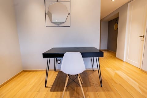 Comfortable compact office