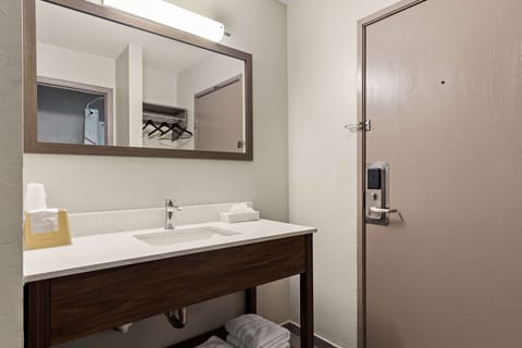 Room, 2 Queen Beds, Non Smoking | Bathroom | Bathtub, hair dryer, towels