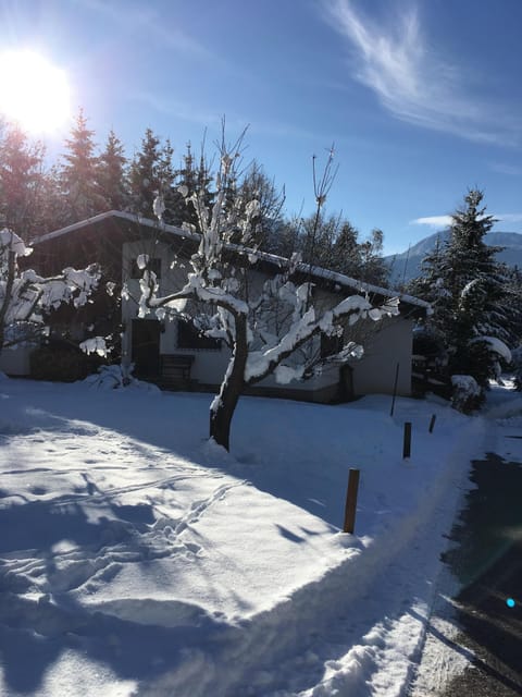 Towards the front door after fresh snow December 2017