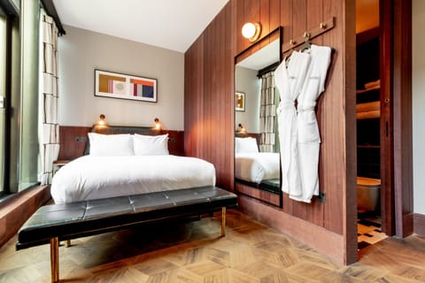 Super Room | Premium bedding, minibar, in-room safe, desk