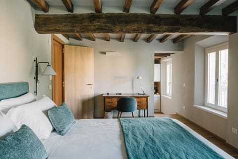 Minibar, in-room safe, desk, soundproofing