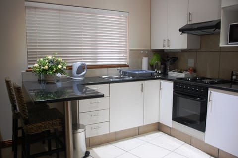 Superior Room Self-Catering | Private kitchen | Mini-fridge, microwave, electric kettle, toaster