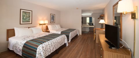 Deluxe Double Queen with Terrace | Individually decorated, individually furnished, laptop workspace