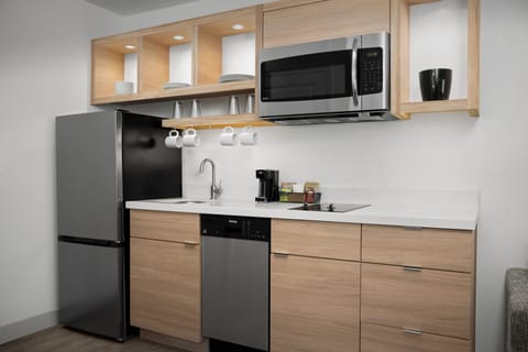 Studio, 1 King Bed with Sofa bed | Private kitchen | Full-size fridge, microwave, stovetop, dishwasher