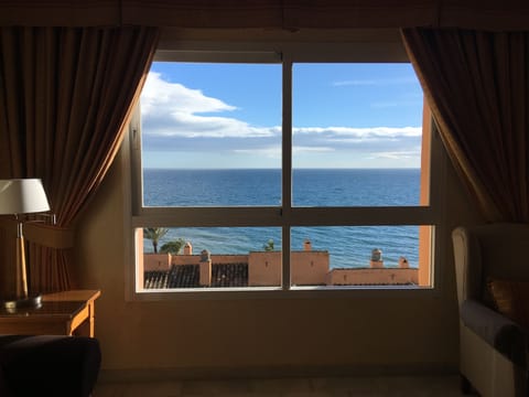 Classic One Bedroom Sea View & Terrace | Beach/ocean view