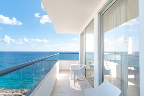 Mediterranean Suite sea view | Terrace/patio