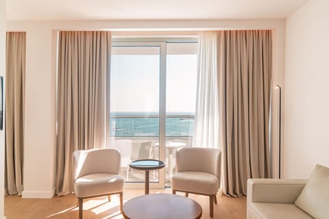 Superior Suite, Sea View | Living area | TV, table tennis