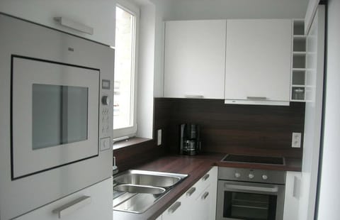 Penthouse | Private kitchenette | Full-size fridge, microwave, stovetop, coffee/tea maker