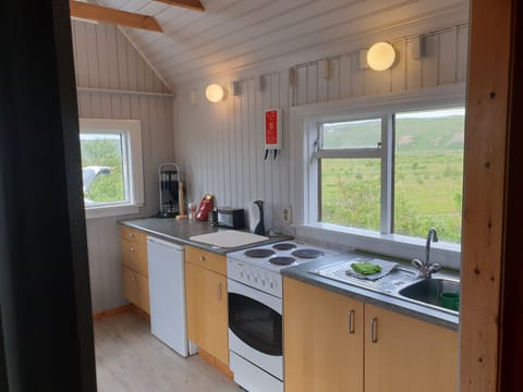 Cottage, 2 Bedrooms | Private kitchen | Fridge