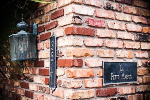 Cottage address sign