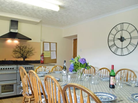 Spacious kitchen/dining room | Hayscastle Farmhouse - Hayscastle Cottages, Hayscastle