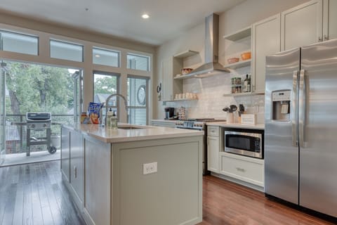 Fully stocked Kitchen with large island