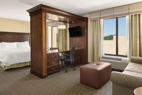 Studio Suite, 1 King Bed | Premium bedding, down comforters, in-room safe, individually decorated