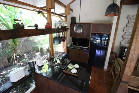 Honeymoon Villa, 1 Bedroom | Private kitchenette | Full-size fridge, stovetop, coffee/tea maker, electric kettle