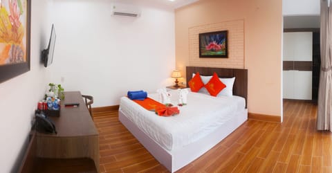 Bungalow, 1 Bedroom | Select Comfort beds, minibar, in-room safe, laptop workspace