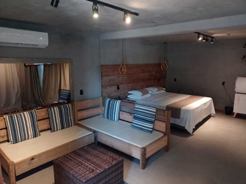 Exclusive Room, 1 Bedroom | Minibar, soundproofing, free WiFi, bed sheets